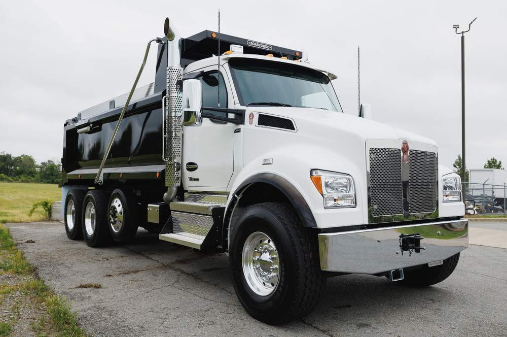 New 2026 Kenworth T880S