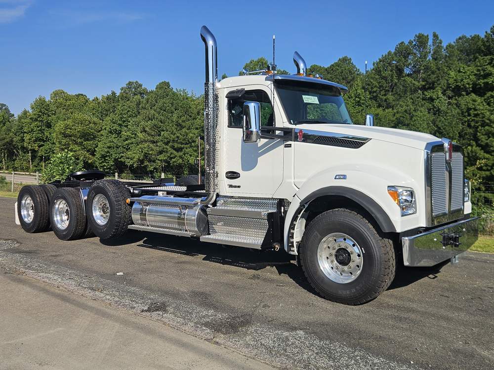 New 2027 Kenworth T880S PH
