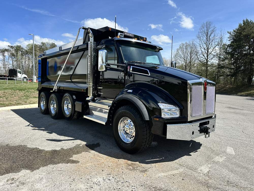 New 2027 Kenworth T880