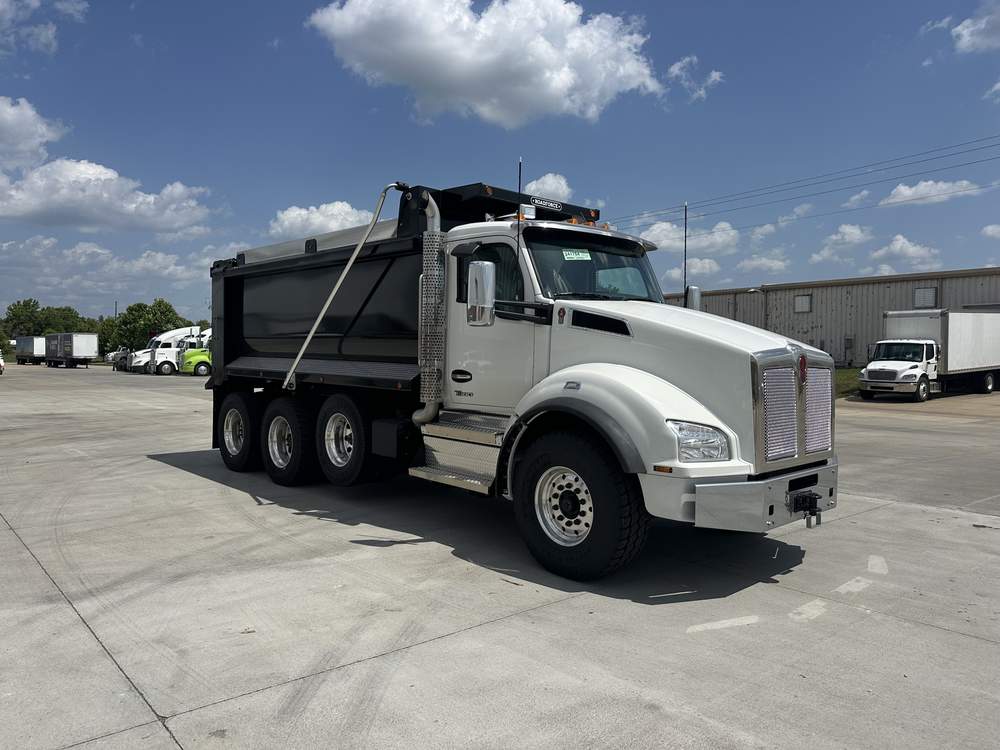 New 2027 Kenworth T880