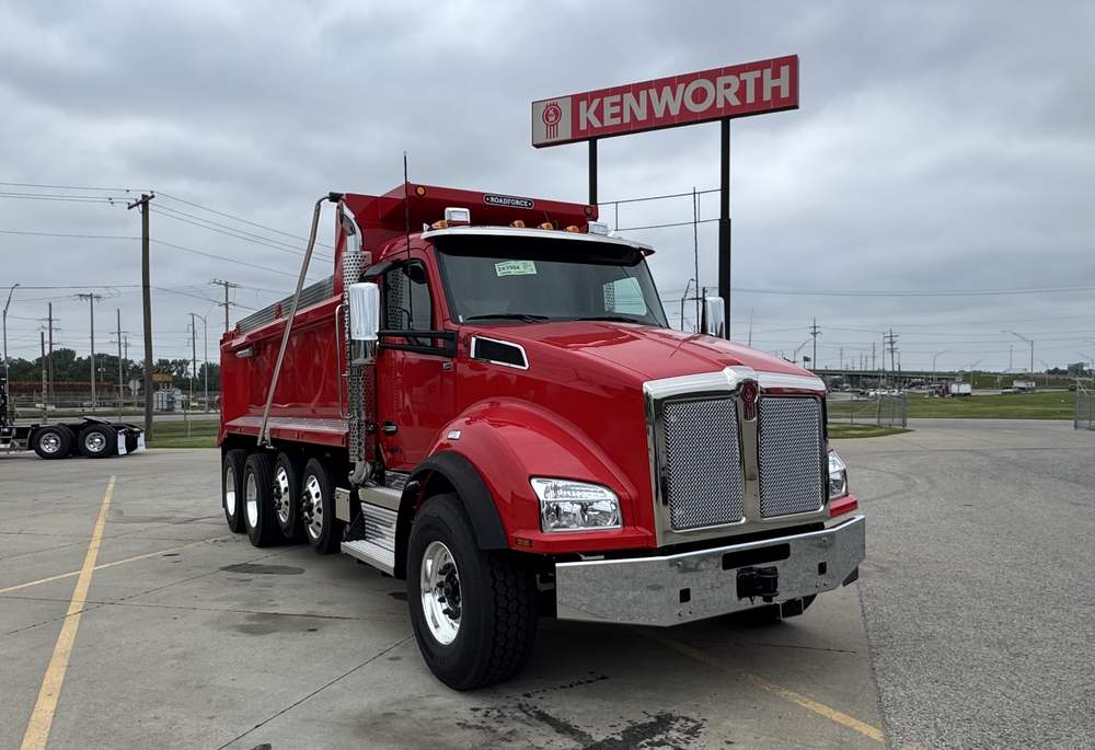 New 2027 Kenworth T880