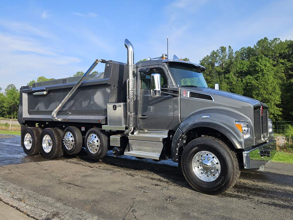New 2027 Kenworth T880S