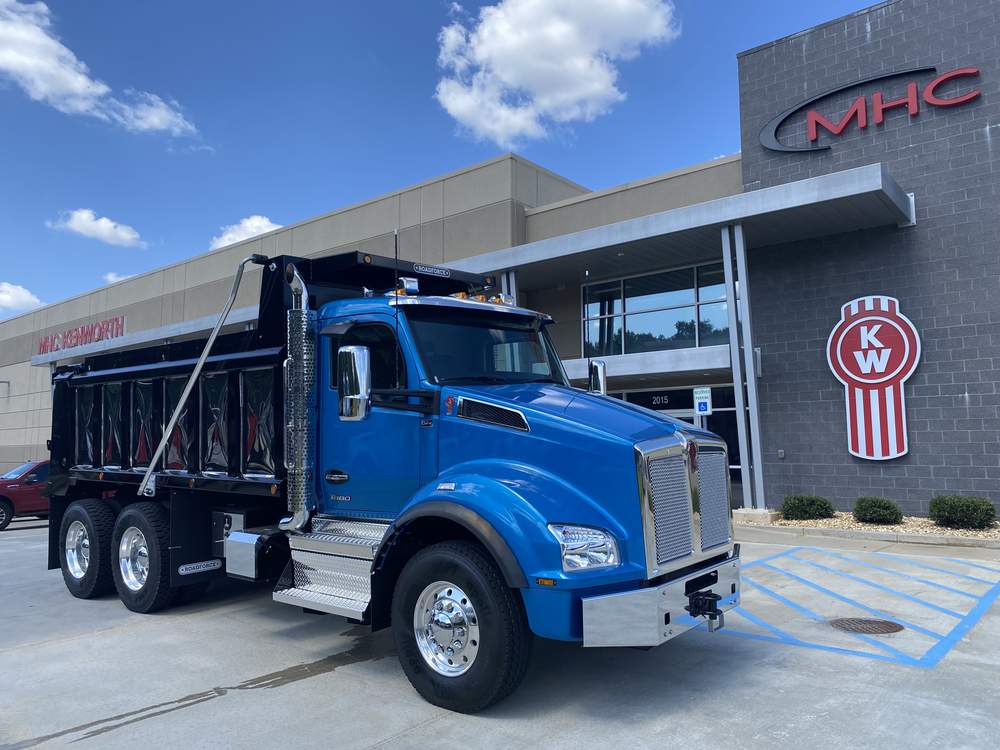 New 2027 Kenworth T880