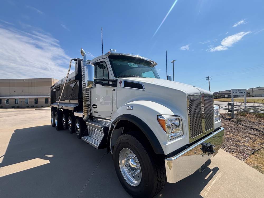 New 2027 Kenworth T880S