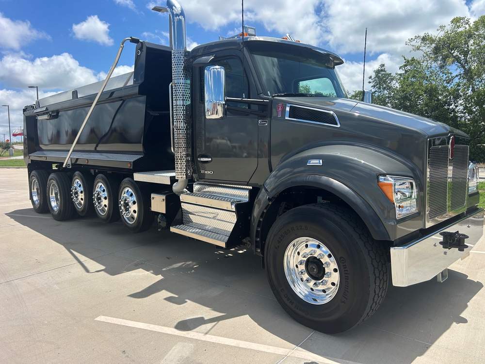 New 2027 Kenworth T880S