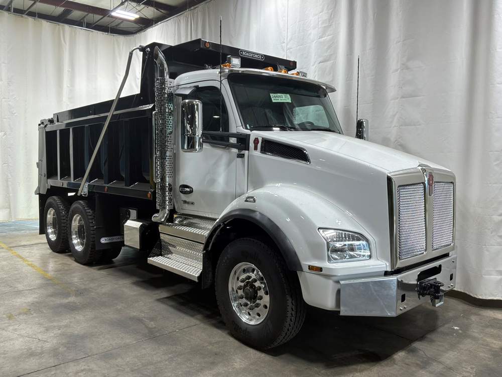 New 2027 Kenworth T880
