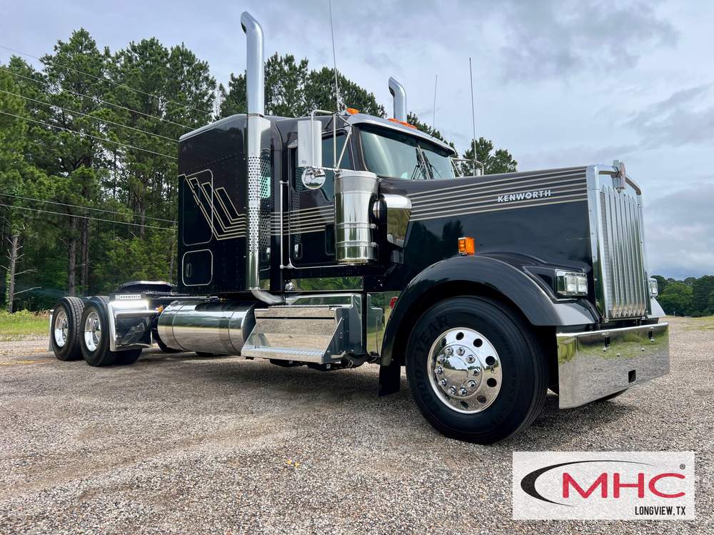 New 2027 Kenworth W900L