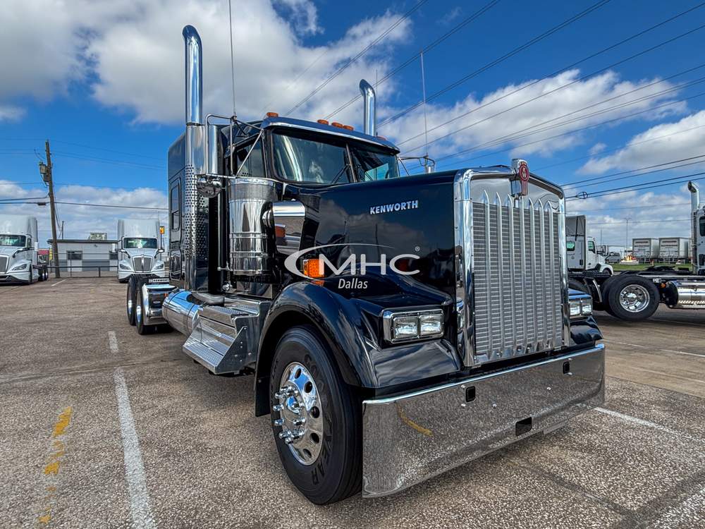 New 2027 Kenworth W900L