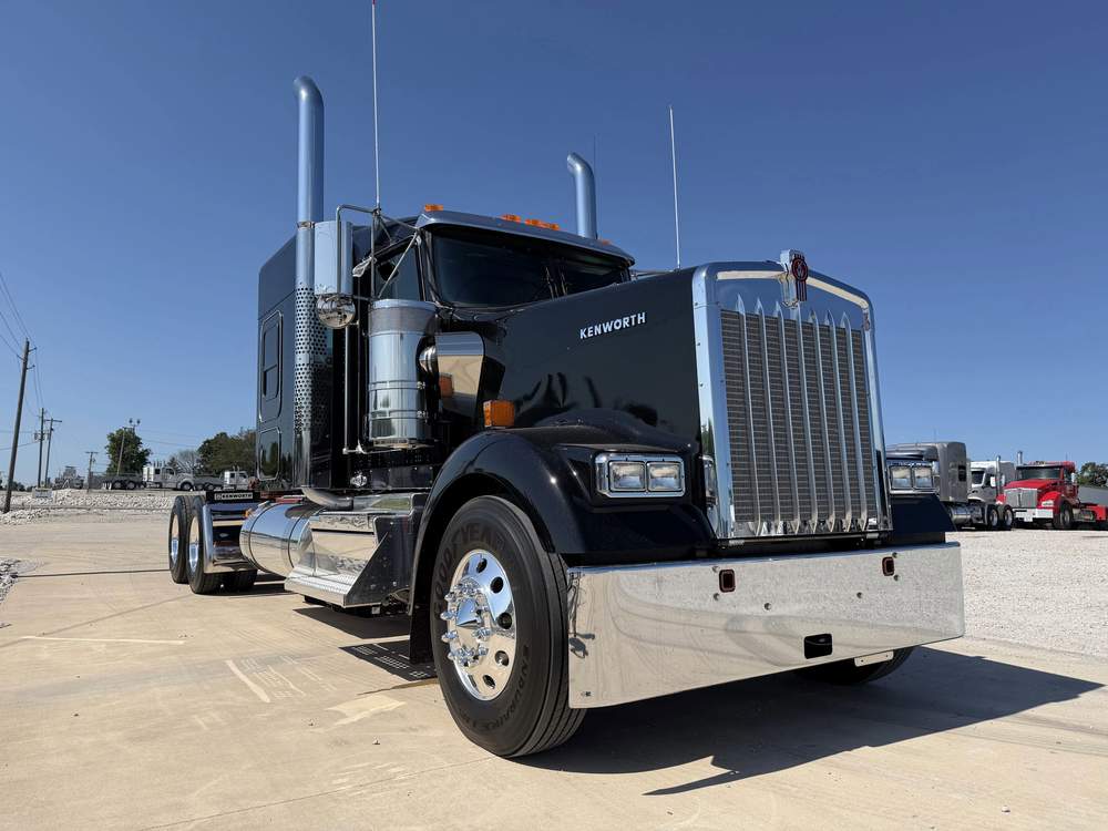 New 2027 Kenworth W900L