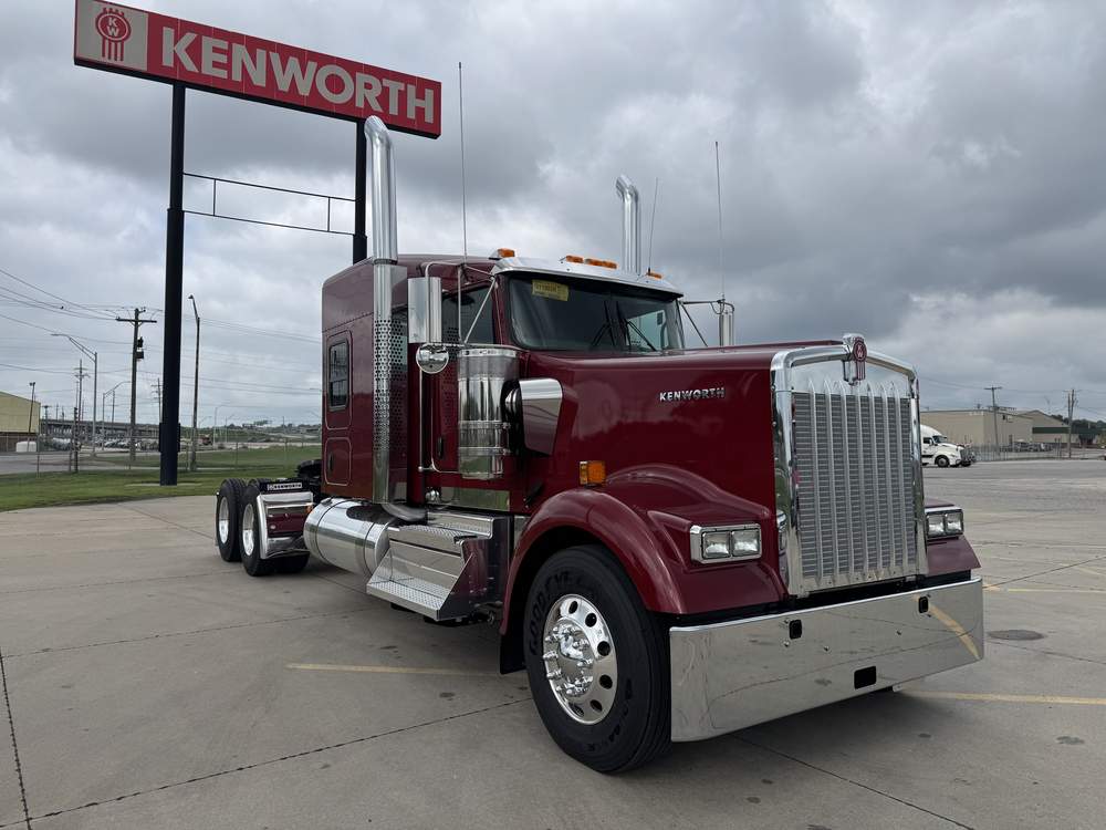 New 2027 Kenworth W900L