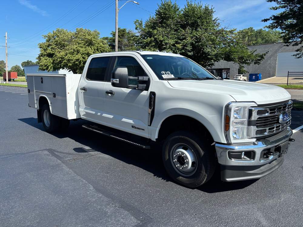 New 2026 Ford F350
