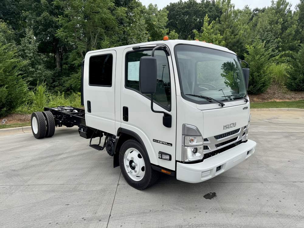 New 2027 Isuzu NPR-HD