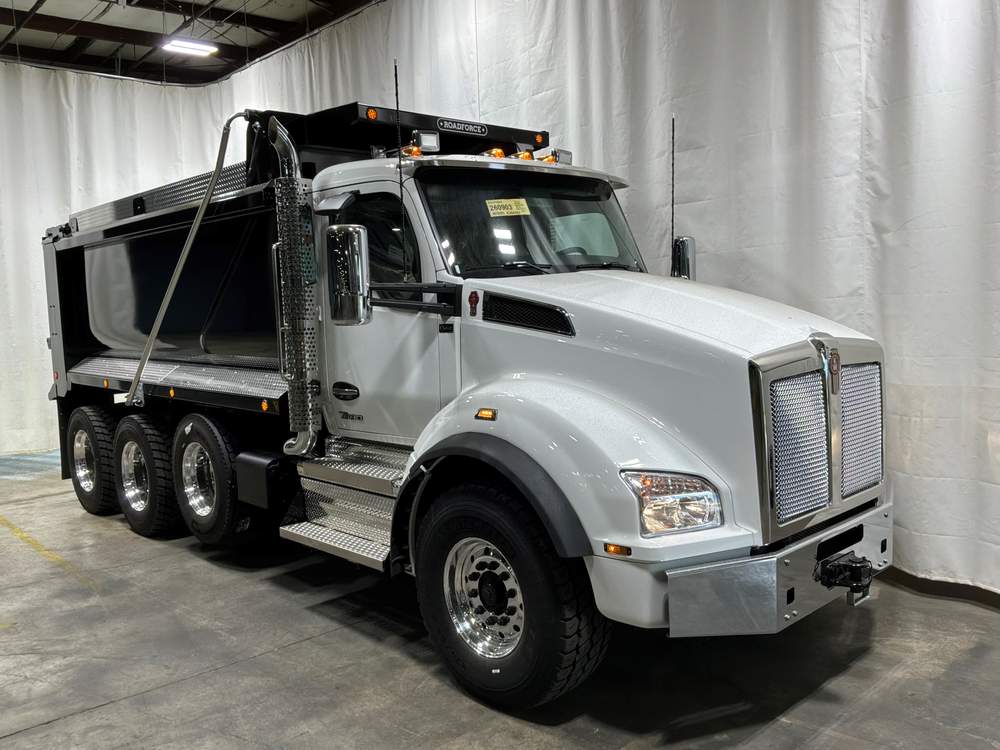New 2027 Kenworth T880