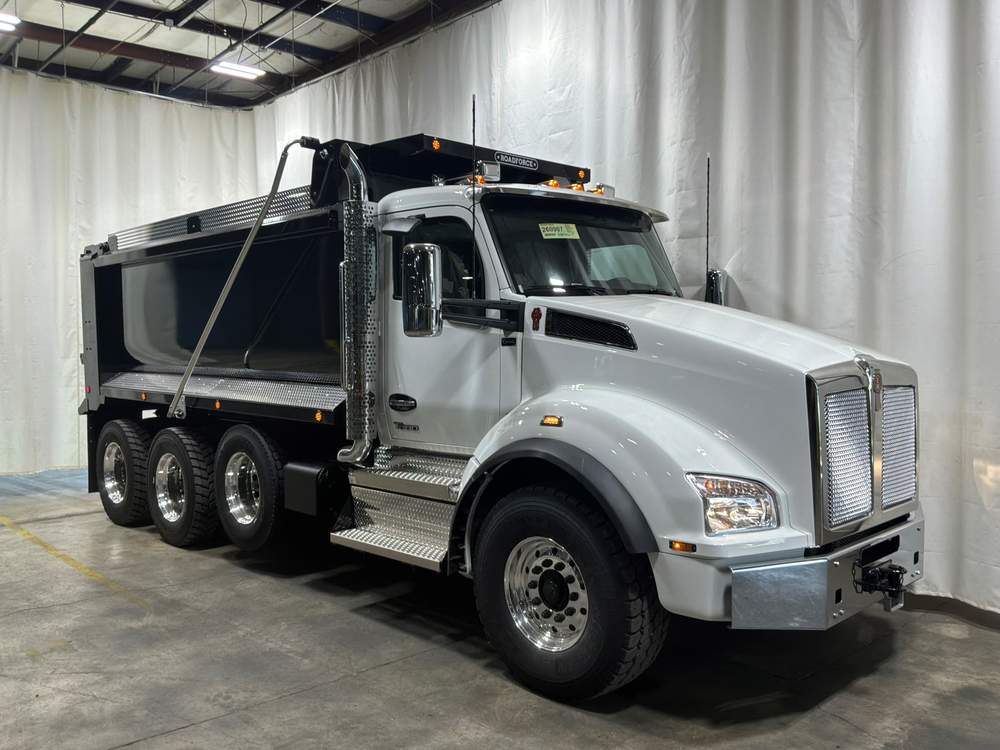 New 2027 Kenworth T880