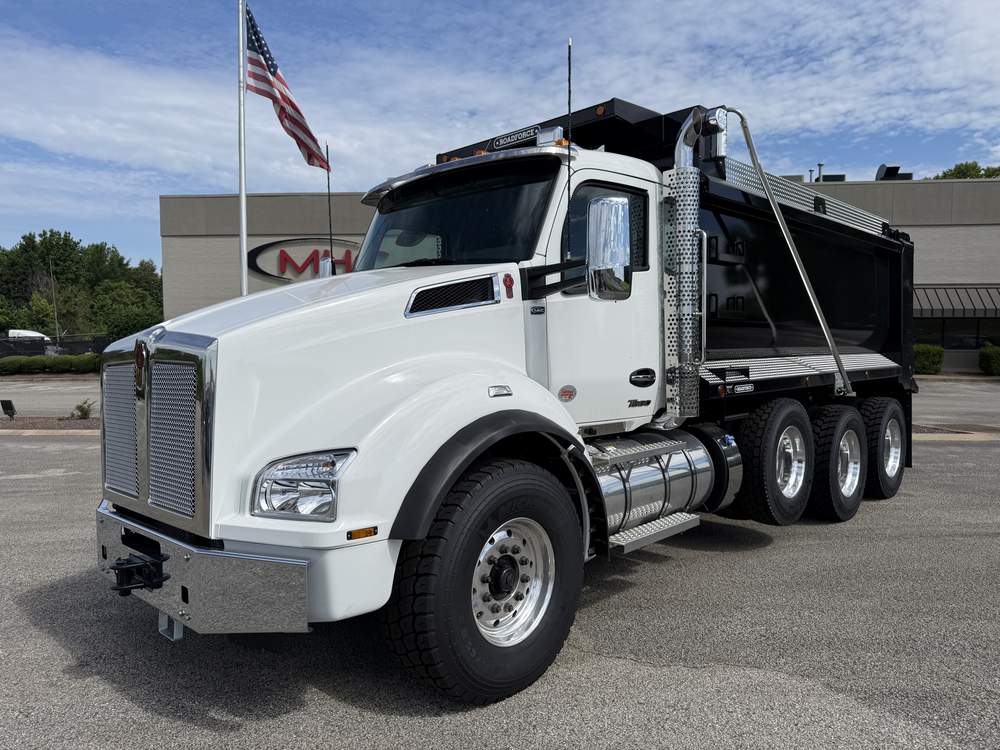 New 2027 Kenworth T880
