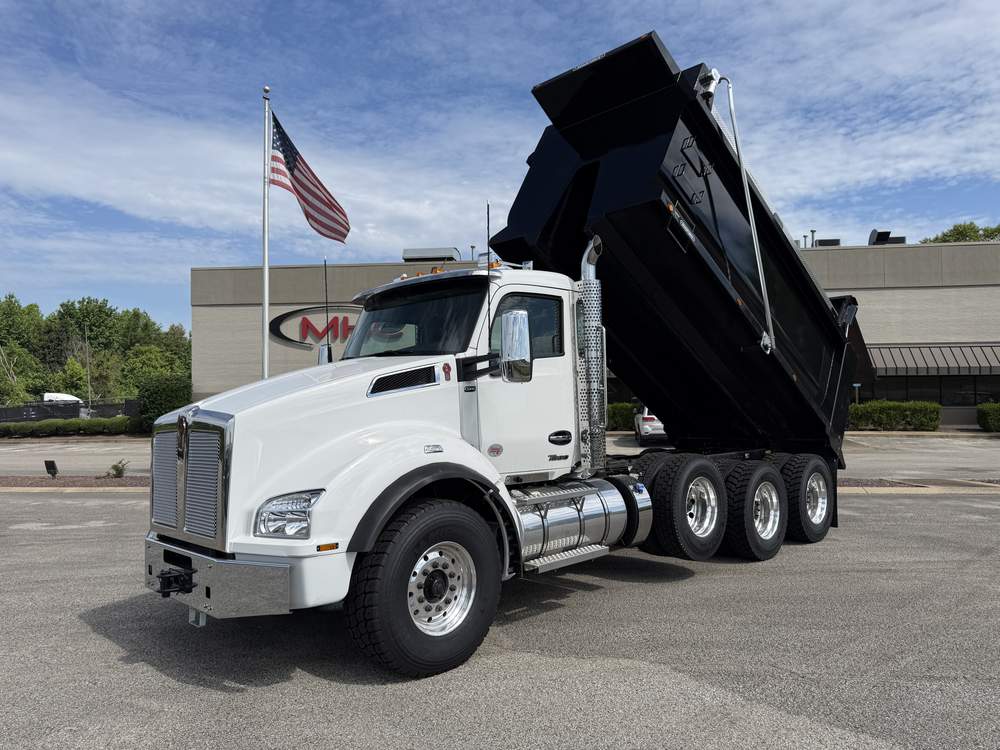 New 2027 Kenworth T880