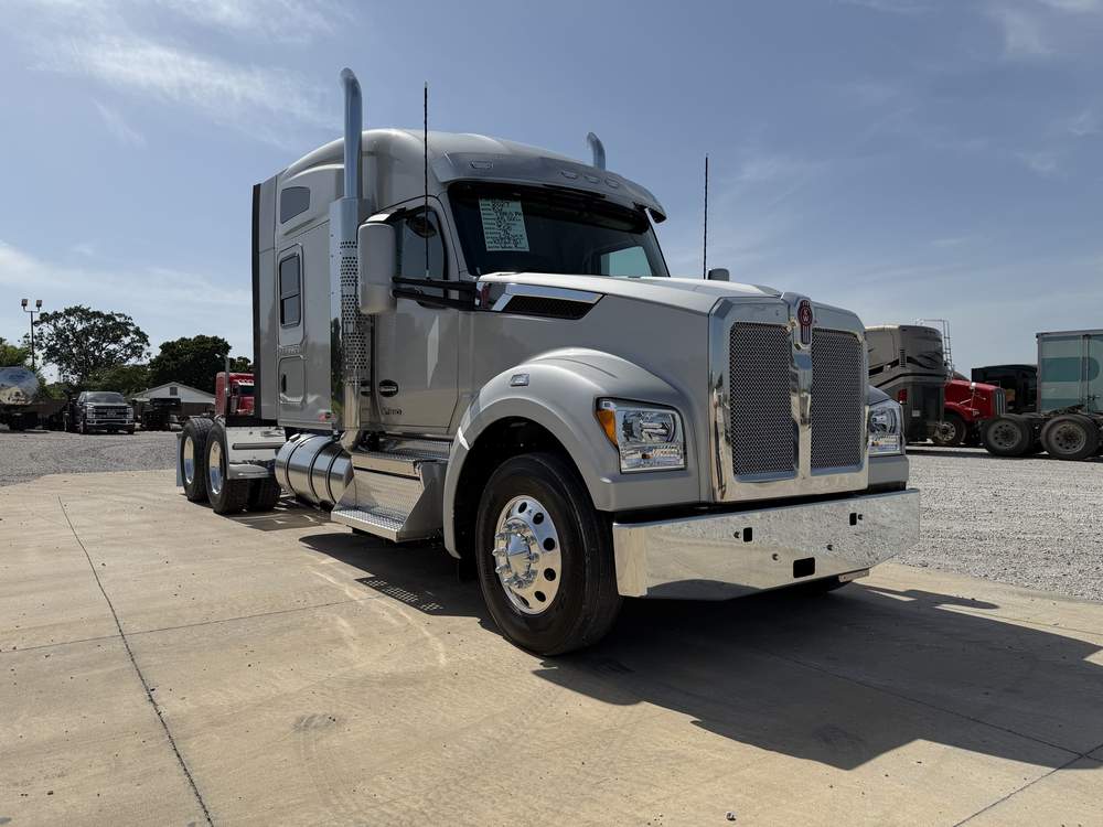 New 2027 Kenworth T880S PH