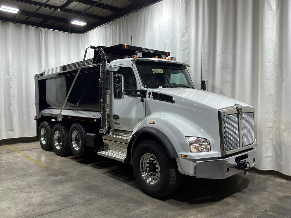 New 2027 Kenworth T880