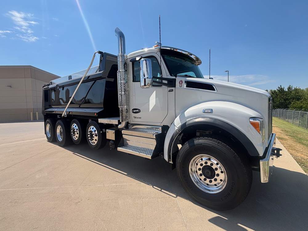 New 2027 Kenworth T880S