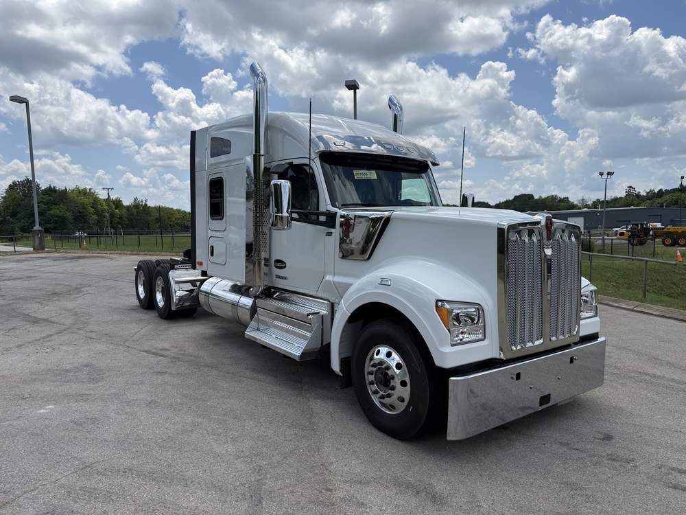 New 2027 Kenworth W990