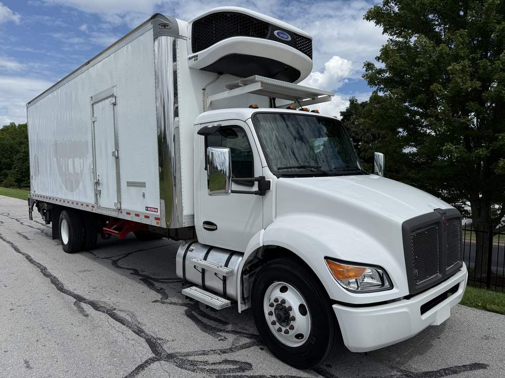 Used 2023 Kenworth T380