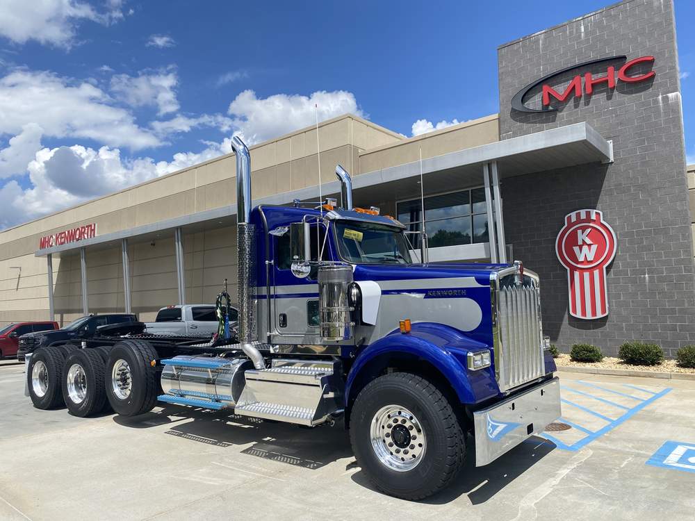 New 2027 Kenworth W900