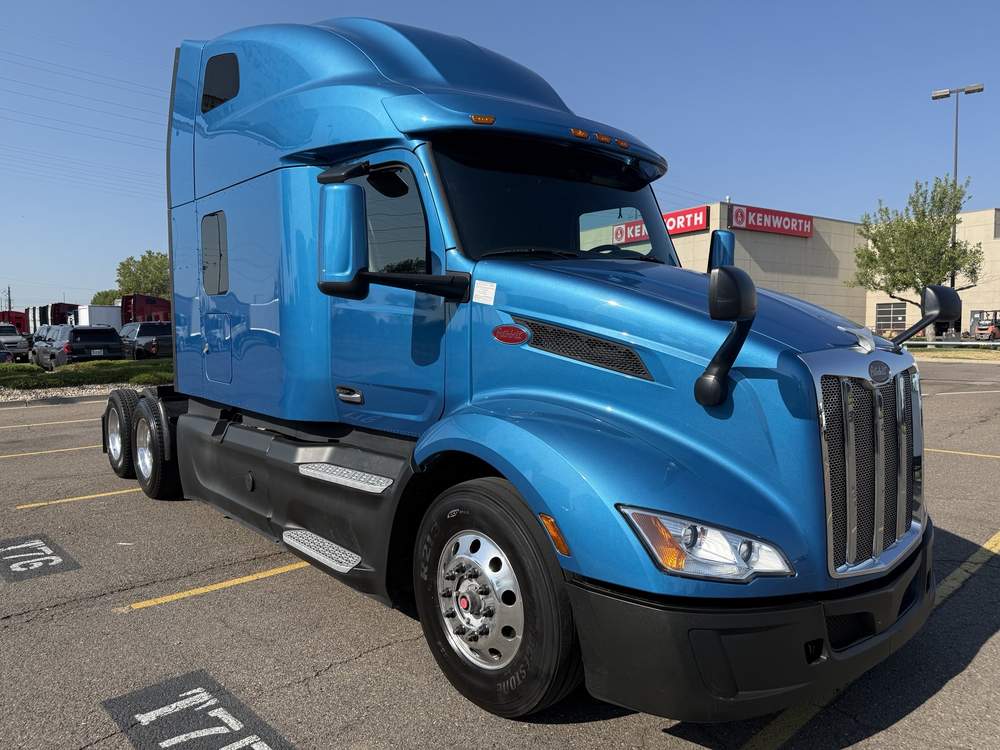Used 2022 Peterbilt 579