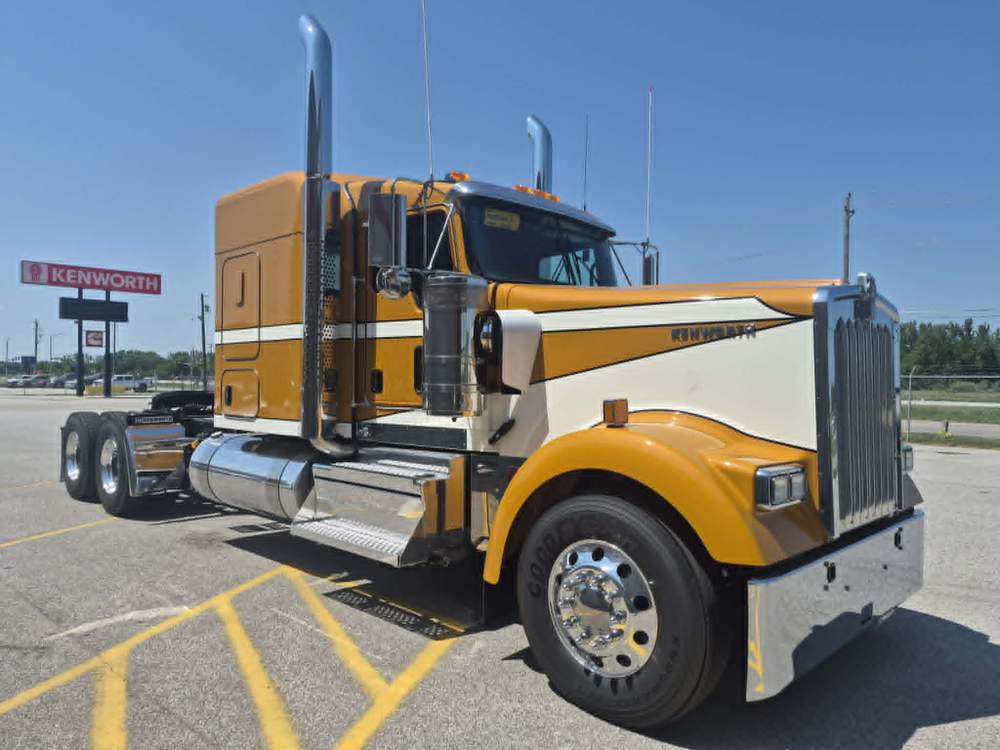 New 2027 Kenworth W900L