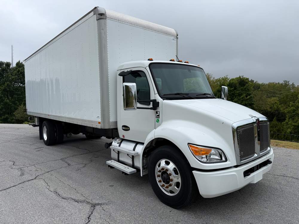 Used 2024 Kenworth T380