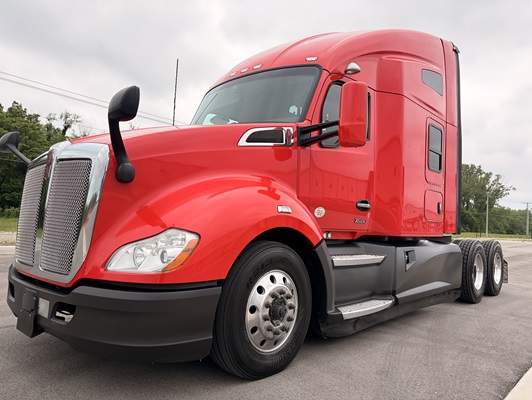 Used 2022 Kenworth T680