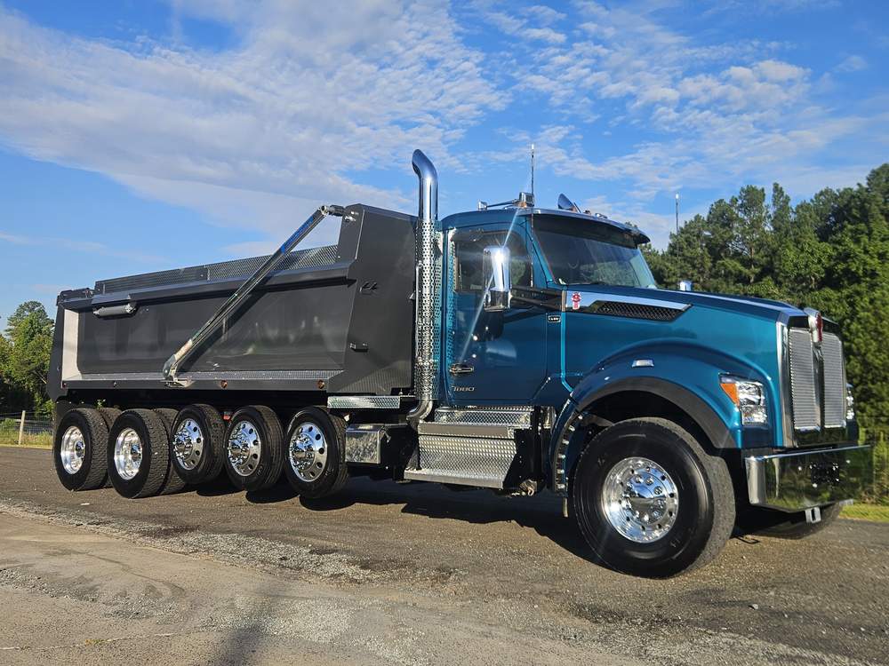 New 2027 Kenworth T880S PH