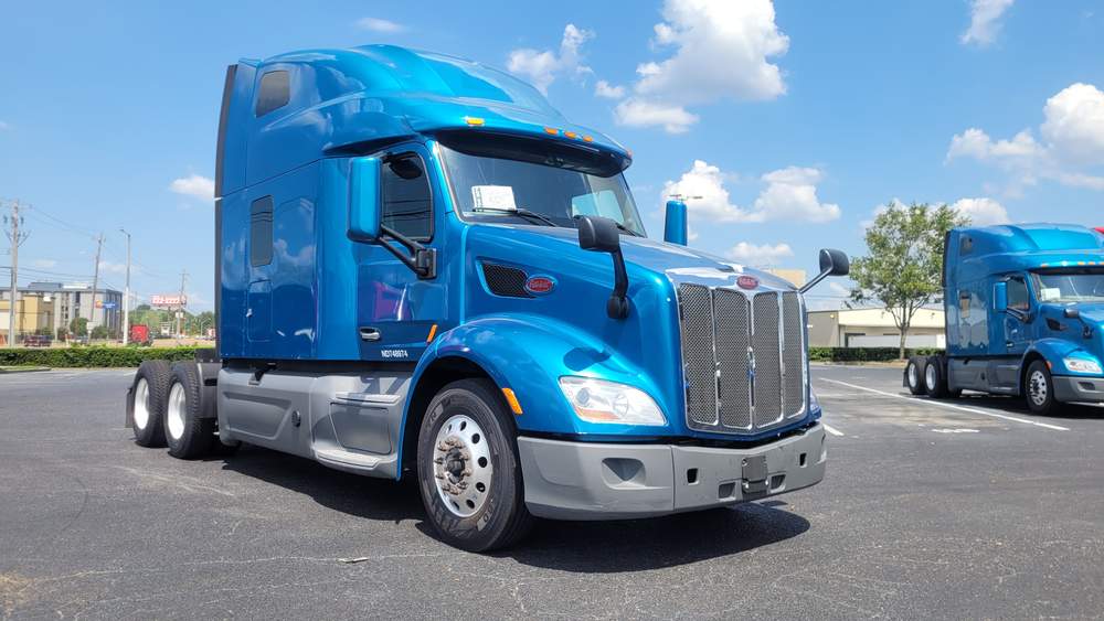Used 2022 Peterbilt 579