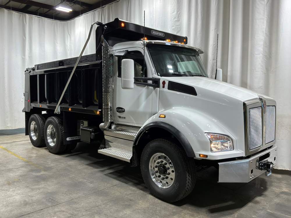 New 2027 Kenworth T880