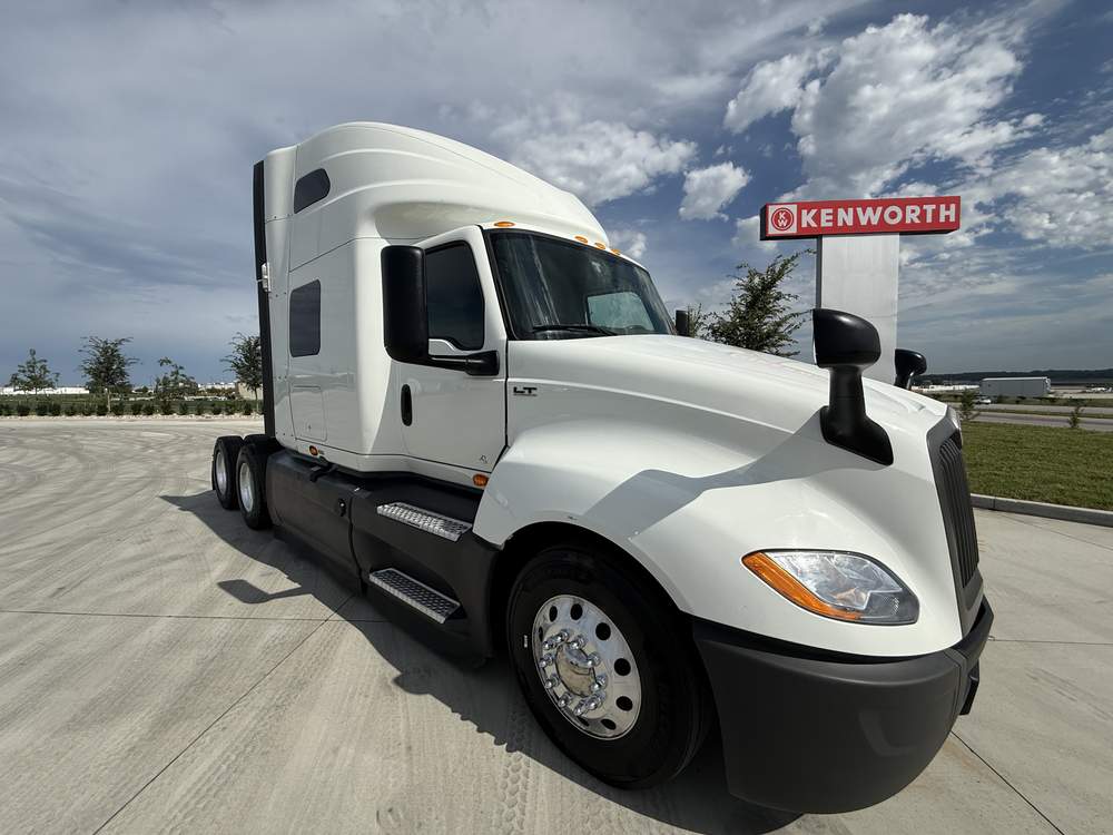 Used 2022 International LT625