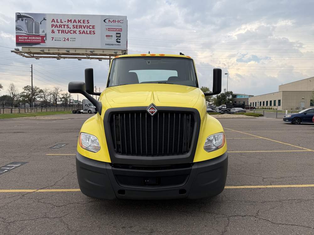 Used 2023 International LT625