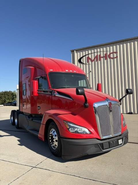 Used 2023 Kenworth T680