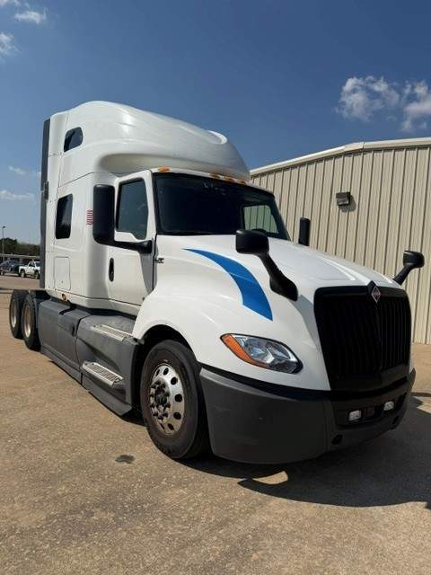 Used 2021 International LT625