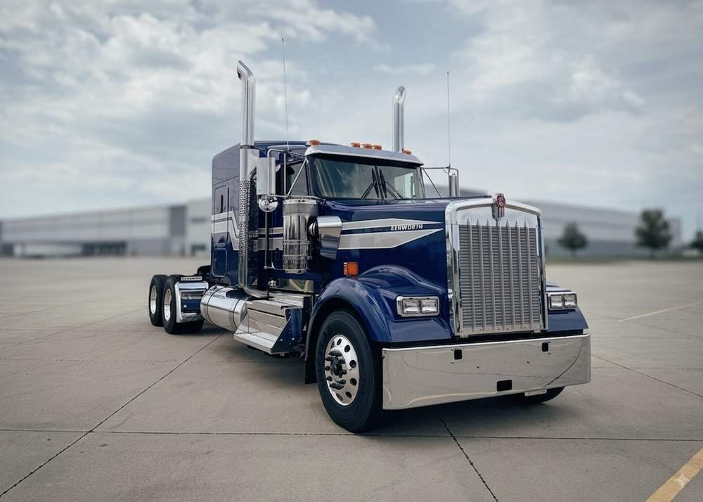 New 2027 Kenworth W900L