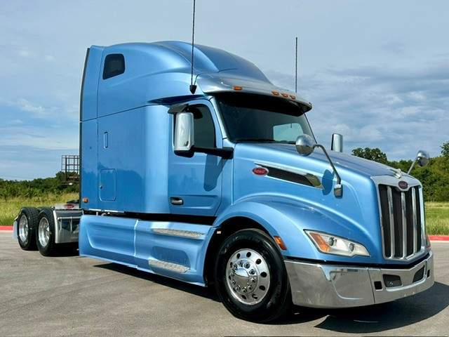 Used 2023 Peterbilt 579