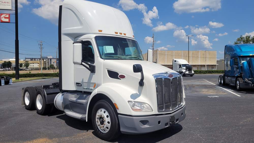 Used 2021 Peterbilt 579