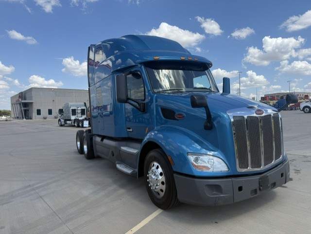 Used 2021 Peterbilt 579