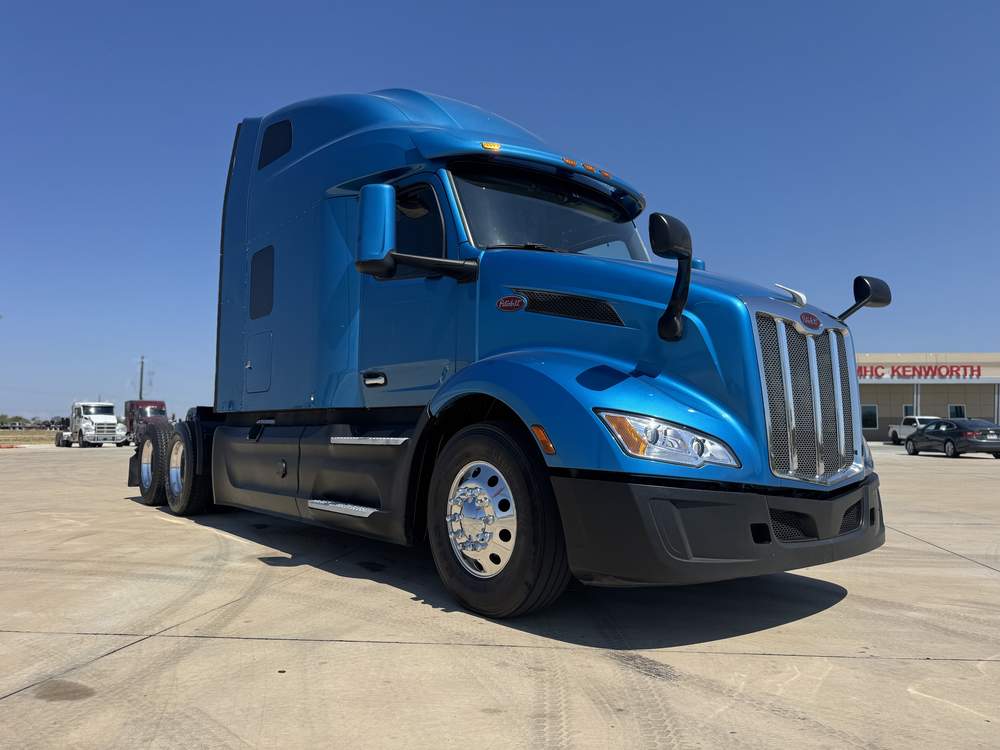 Used 2022 Peterbilt 579