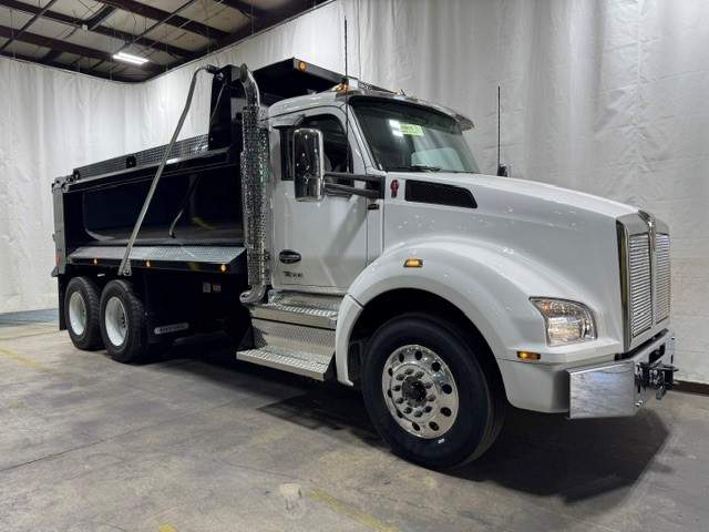 New 2027 Kenworth T880