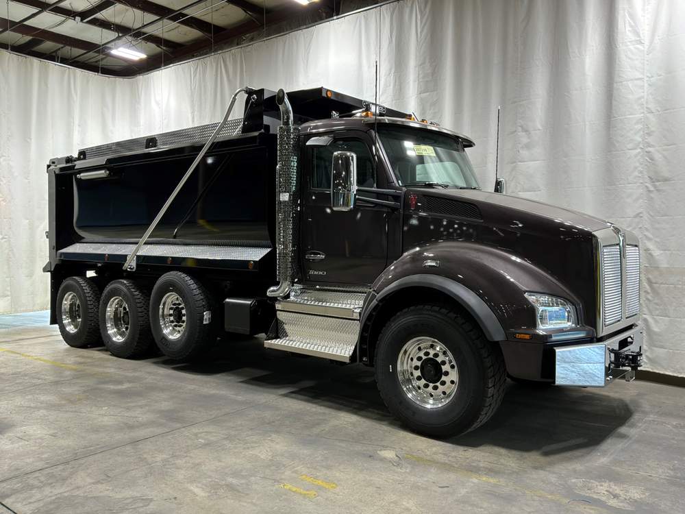 New 2027 Kenworth T880