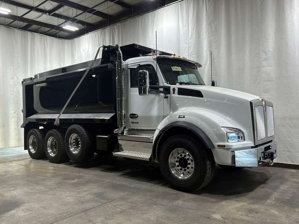 New 2027 Kenworth T880