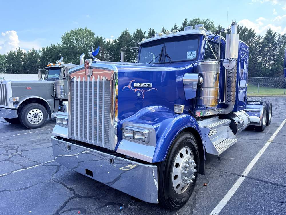 Used 2021 Kenworth W900L