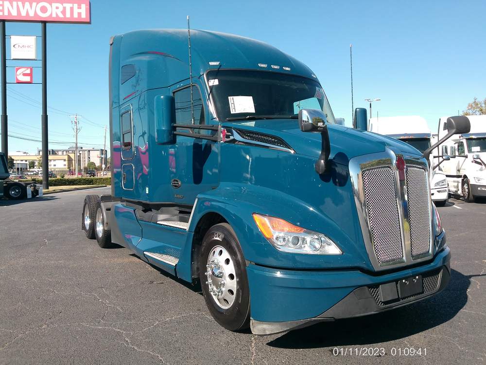 Used 2023 Kenworth T680