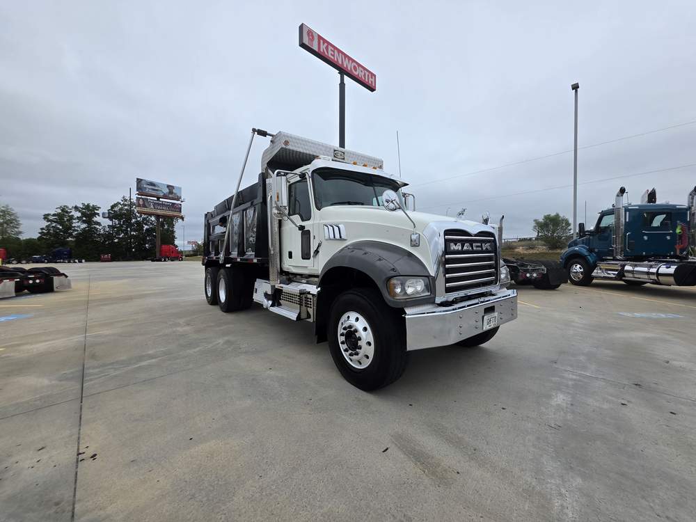 Used 2021 Mack GRANITE