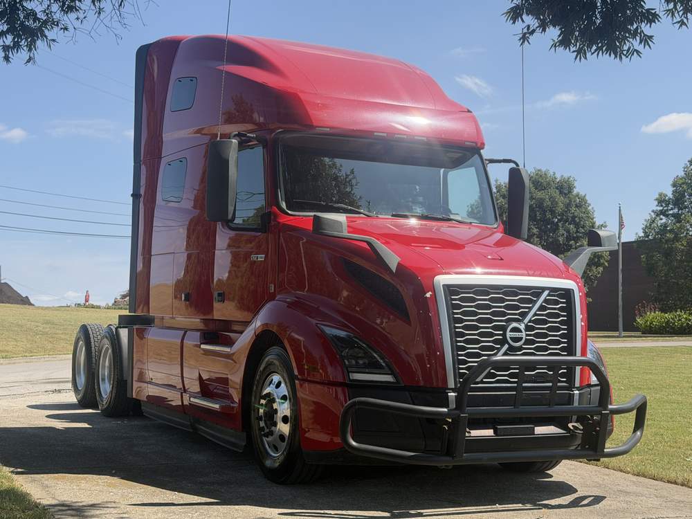 Used 2022 Volvo VNL64T760