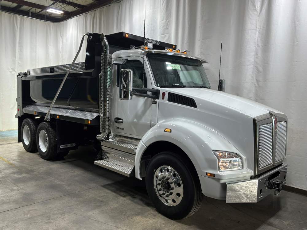 New 2027 Kenworth T880